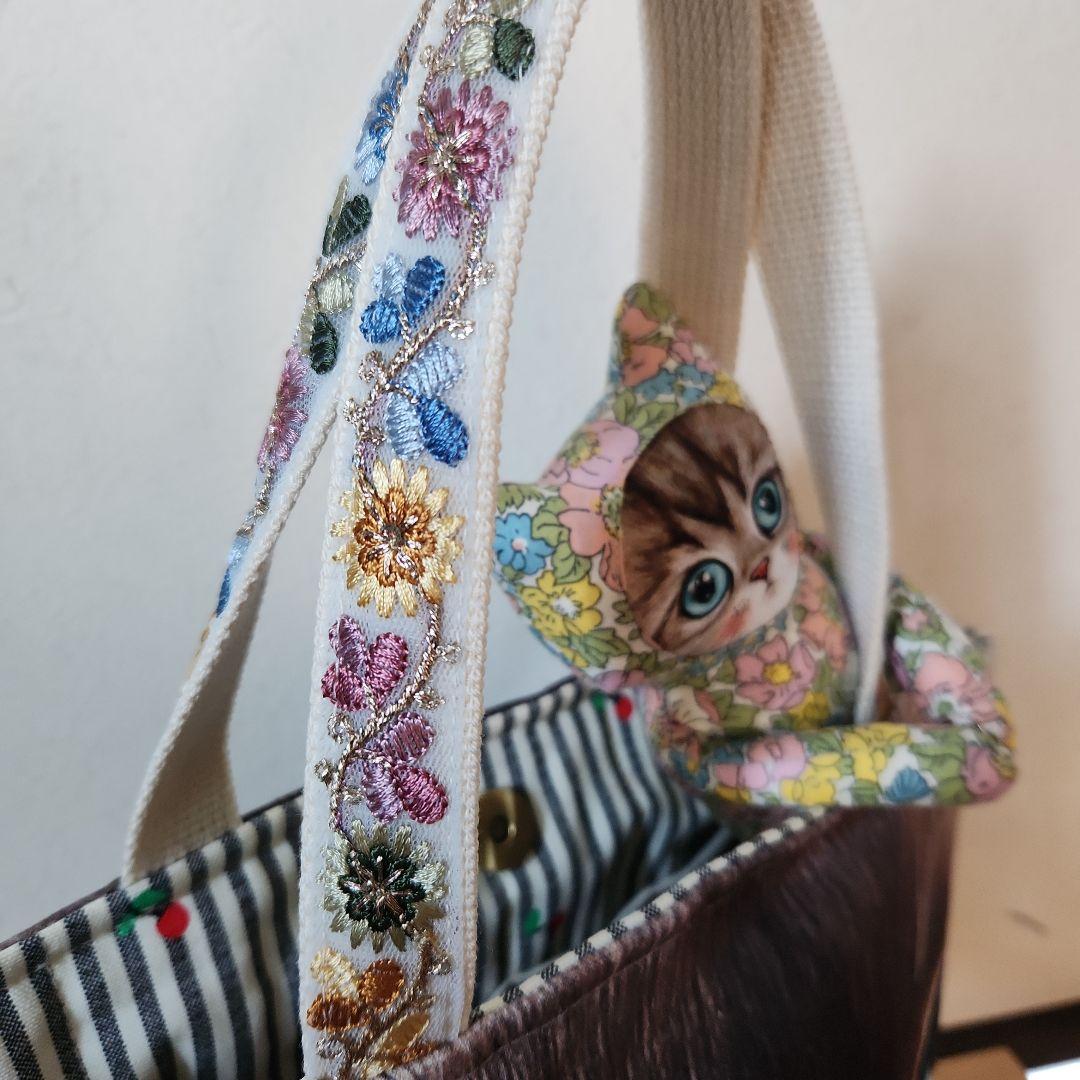 ゆ*ら様 コヤンイサムチョン　ニャンの毛糸のカゴバック　ハンドメイド