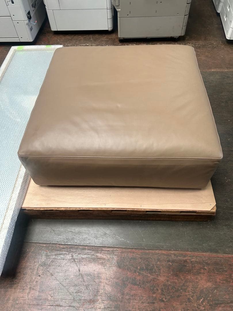 Cassina/カッシーナ　メックスキューブオットマン