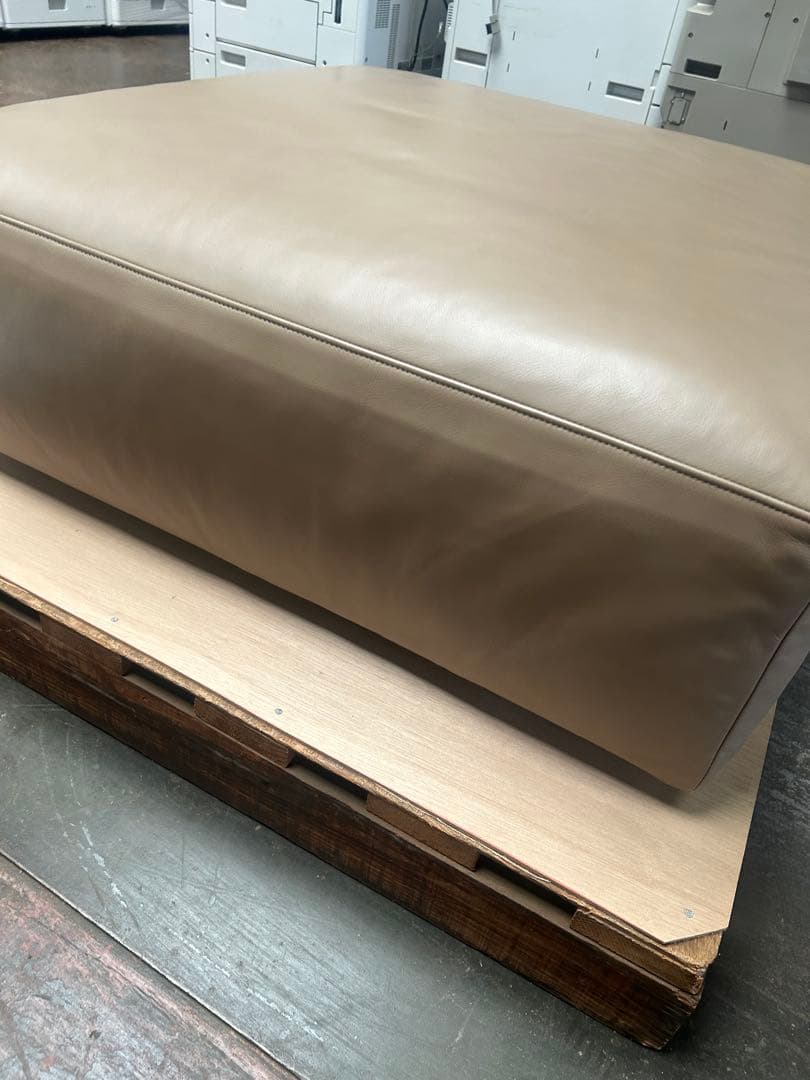 Cassina/カッシーナ　メックスキューブオットマン