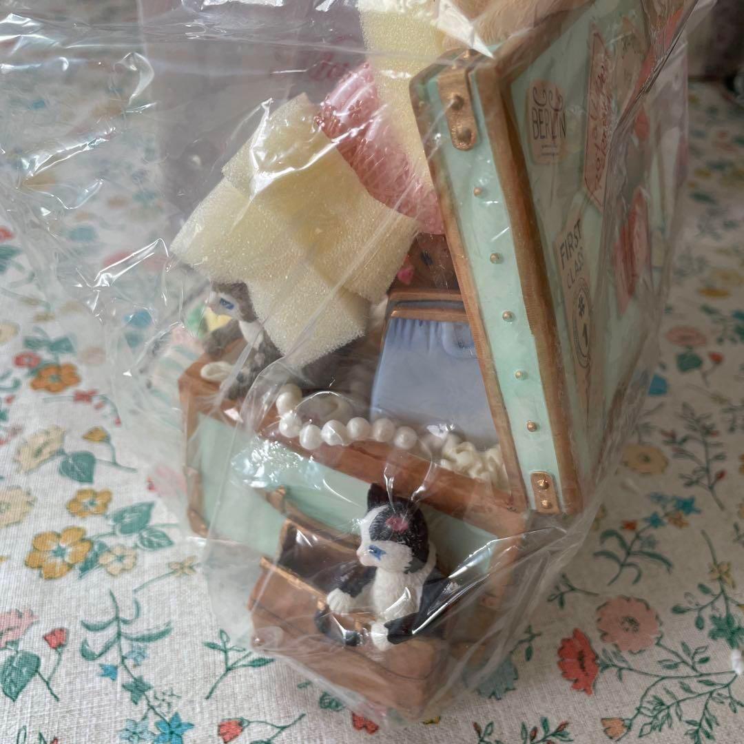 オルゴール 天空の城 樹脂製 猫 インテリア 回転するオルゴール