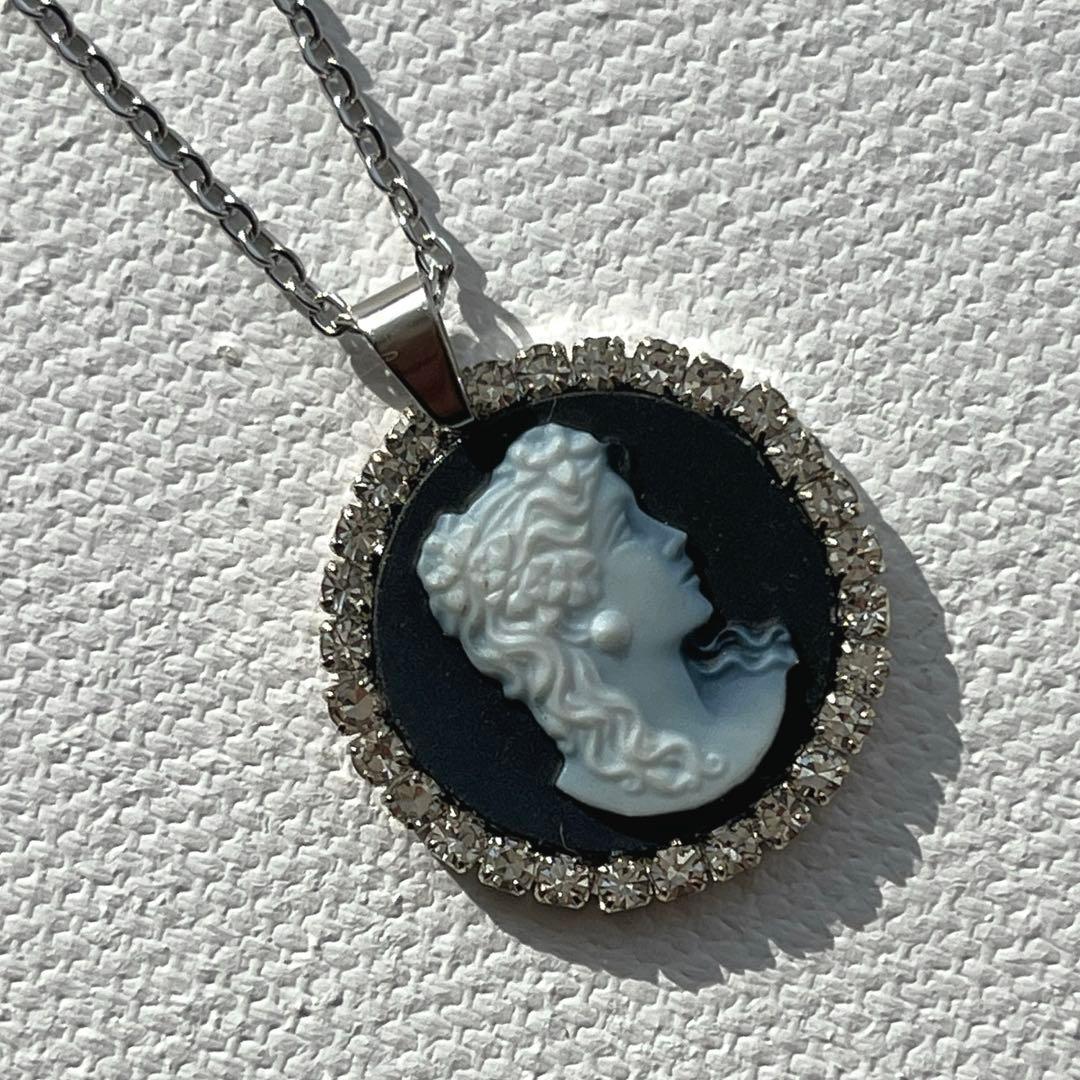 モッタイない！ ストーンカメオのネックレス 貴婦人 メノウ ブラック