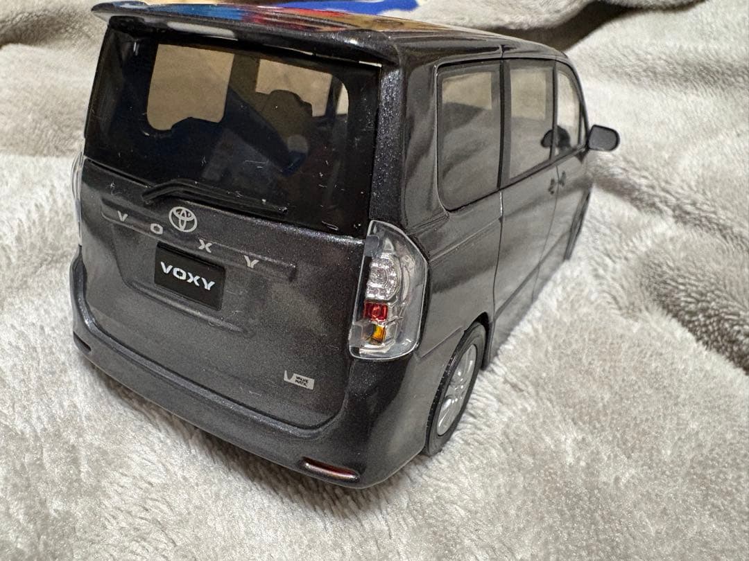 トヨタ ヴォクシー カラーサンプル グレーメタリック 特注品 非売品 美品