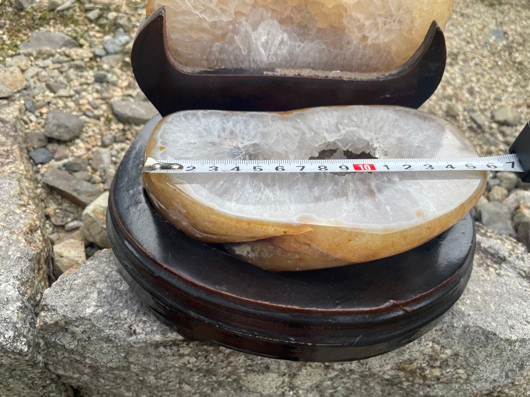 最終値下げ‼️トレジャーめのう 木製台座付き　ジオード　瑪瑙