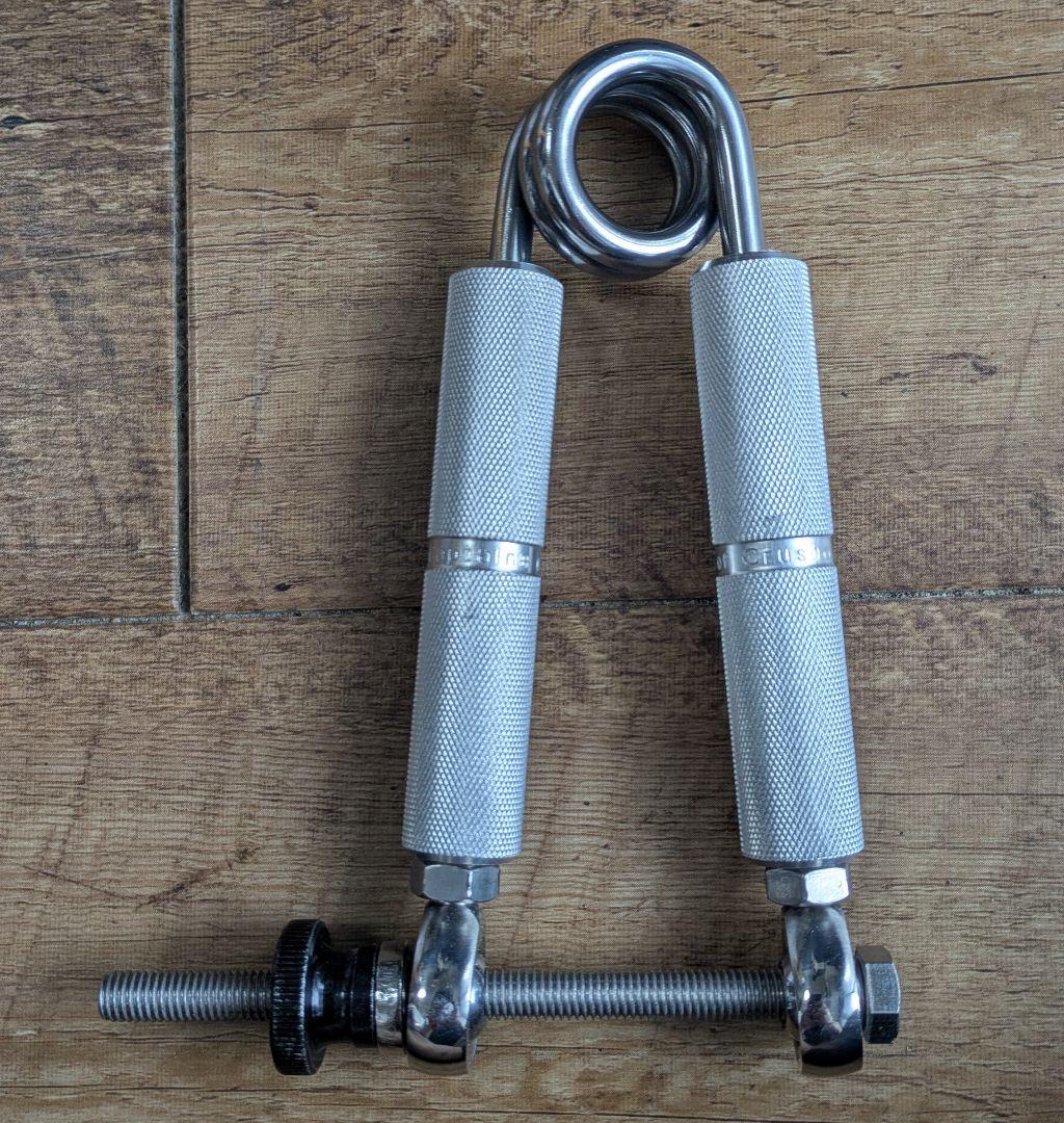 CoC No. 2.5のチョーカーハンドグリッパー