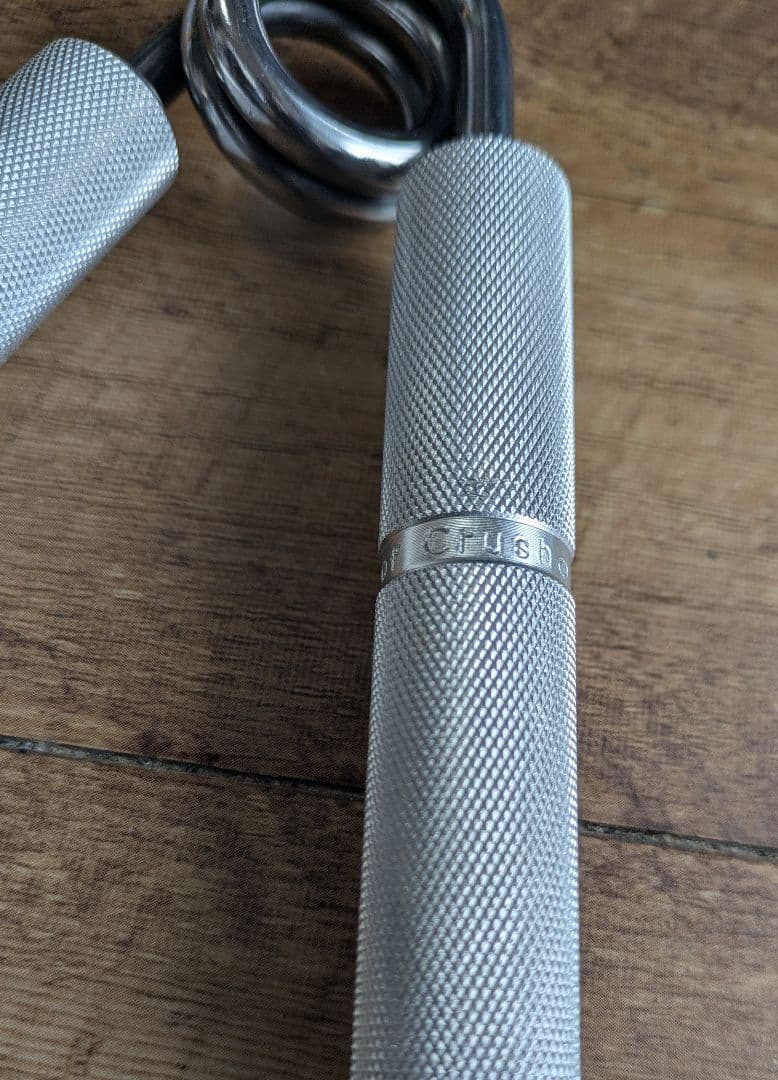 CoC No. 2.5のチョーカーハンドグリッパー