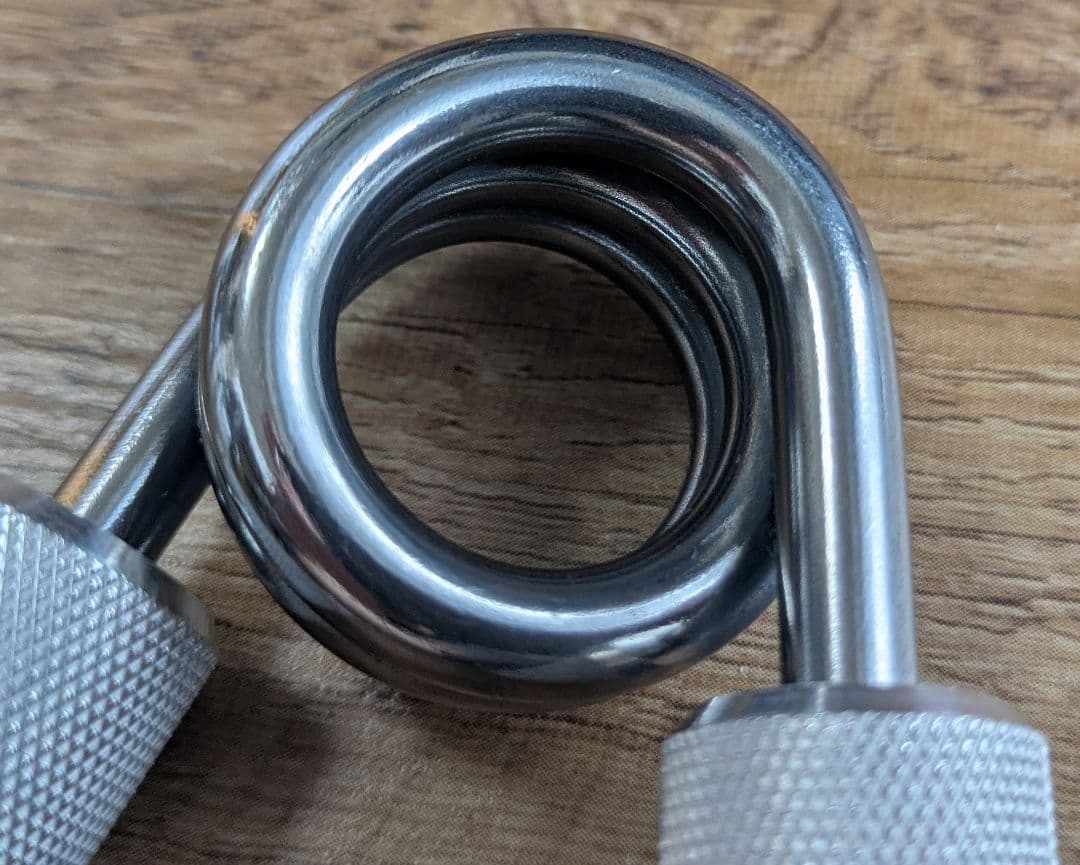 CoC No. 2.5のチョーカーハンドグリッパー