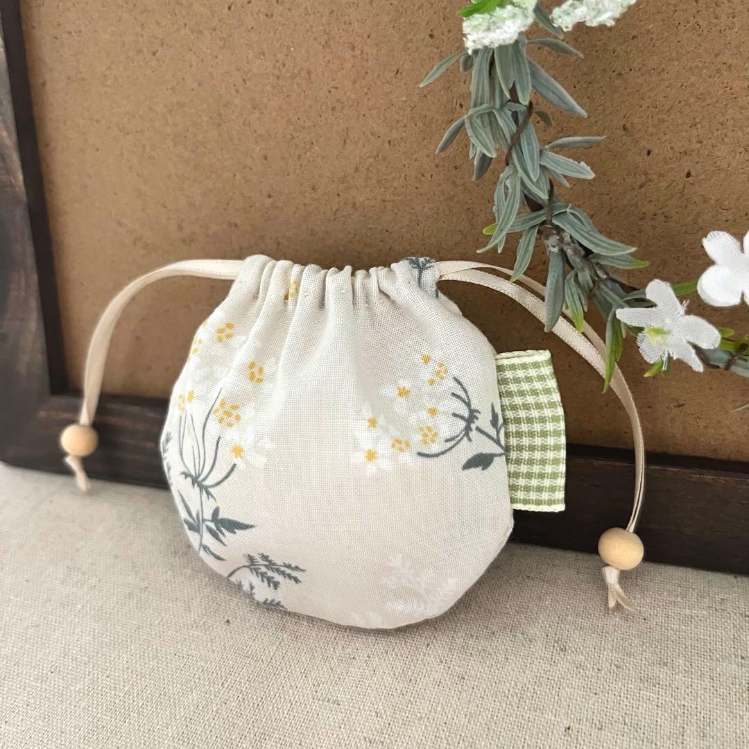 2405-25 手のひら巾着サシェ 香り袋 レースフラワー SOLD→ご注文OK