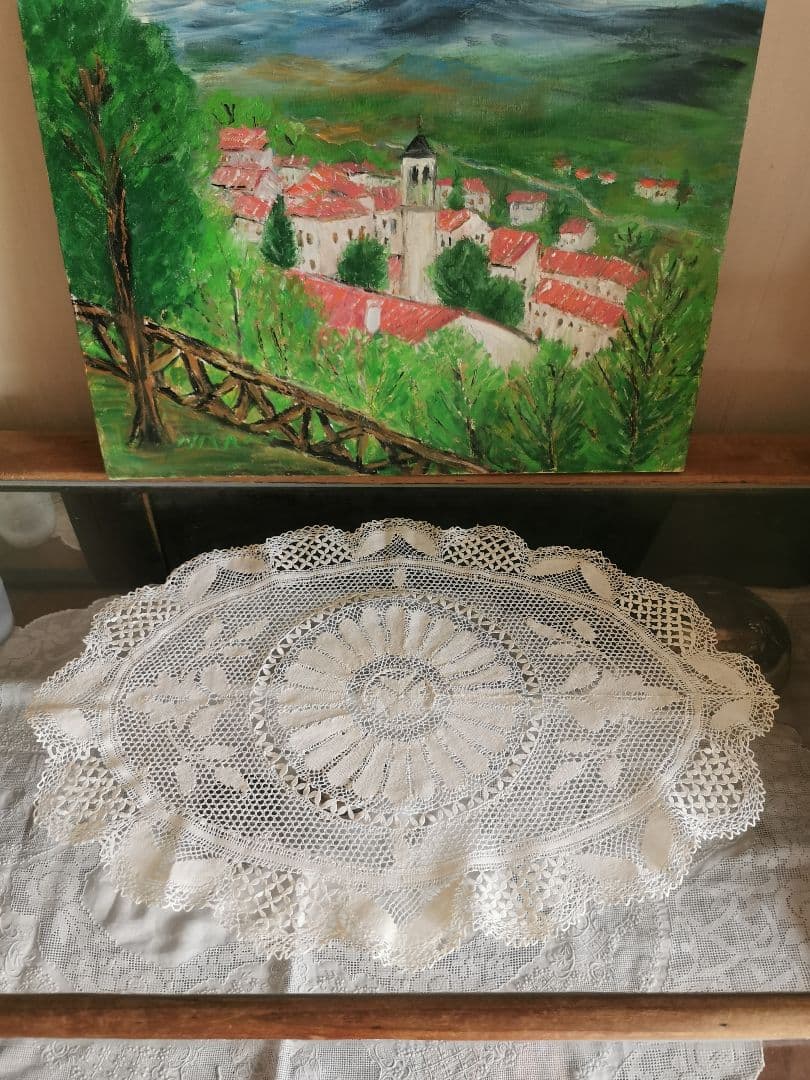 アンティークマルチーズレースドイリー48㎝ 上品なエクリュ ボビン編マルタ十字✠