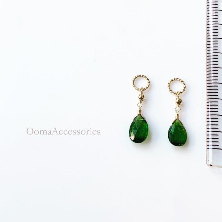 組み合わせを楽しめるピアスとチャーム7点セット