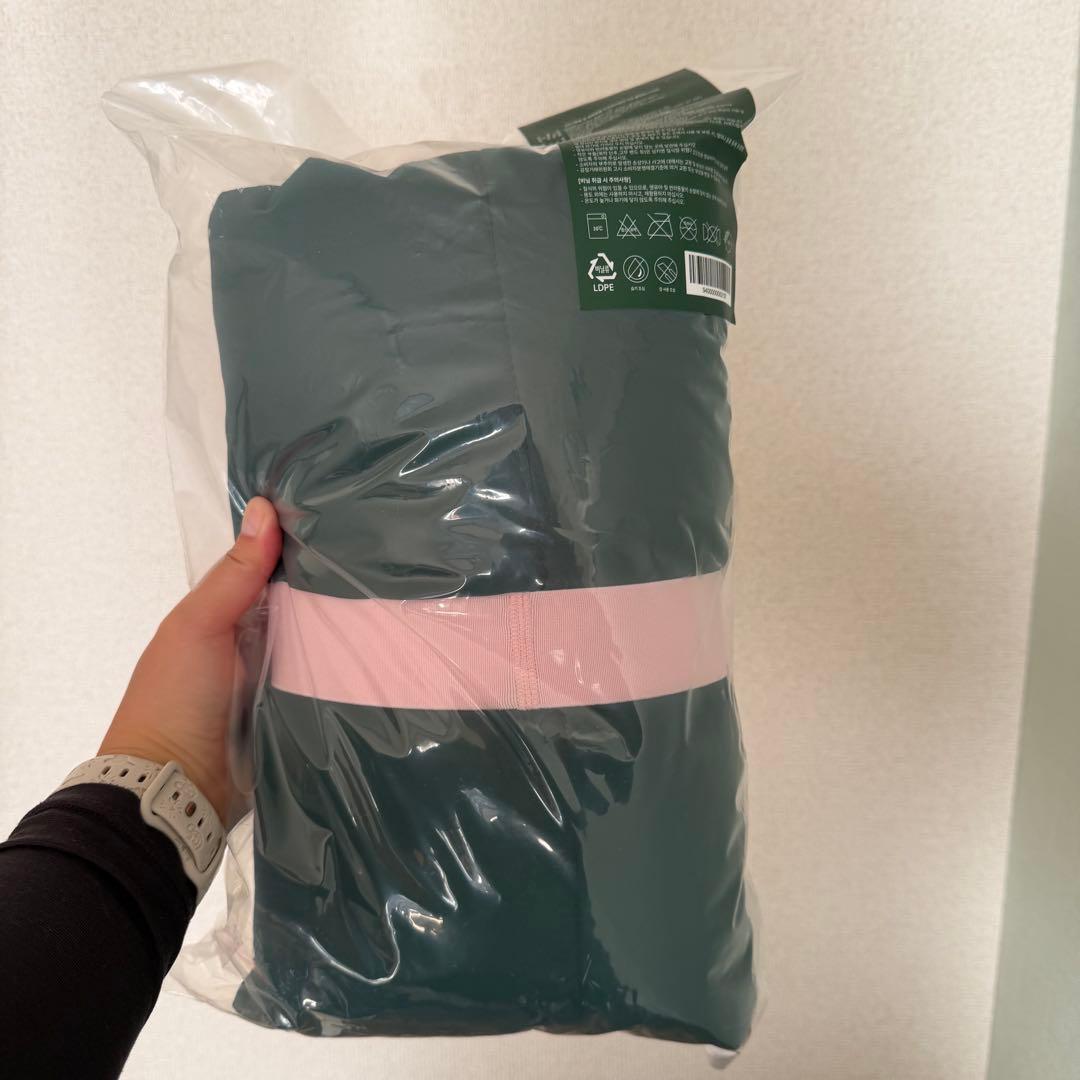 MSGM × STARBUCKS ダークグリーン ブランケット　韓国限定