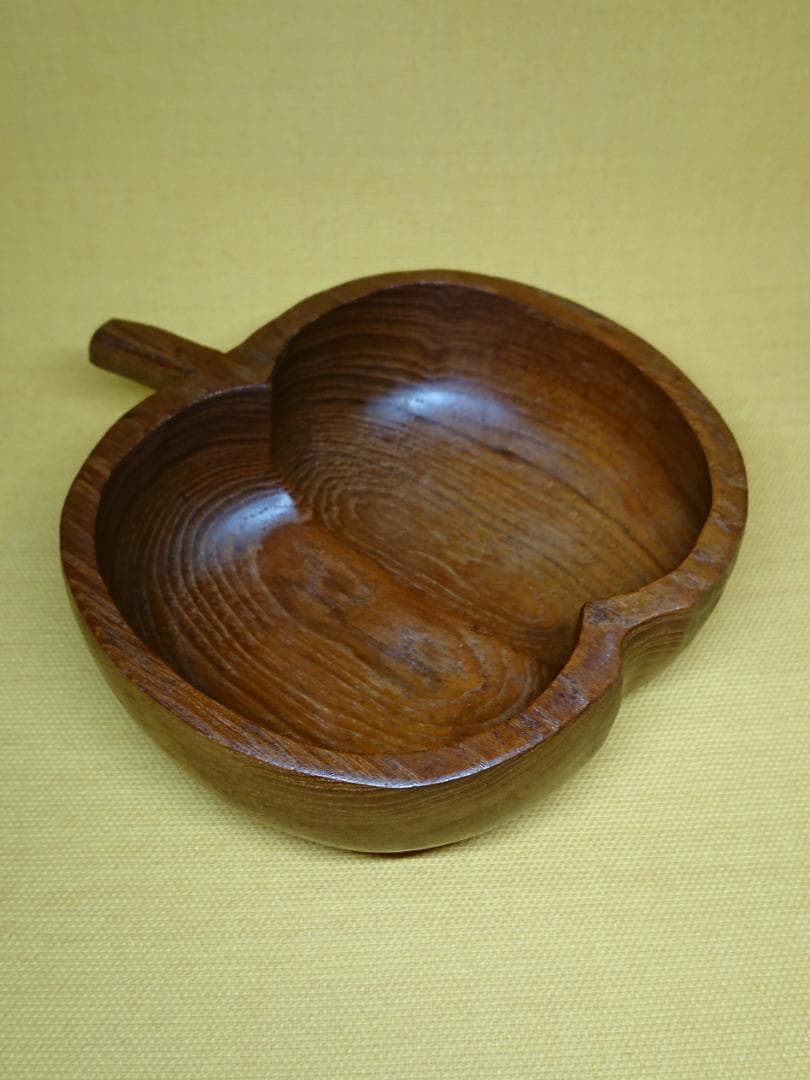 古道具　リンゴ型　小物入れ　天然木　置物　インテリア　工芸品　美術品　A1172