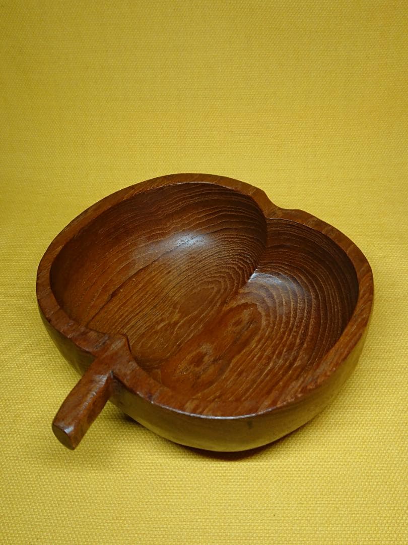 古道具　リンゴ型　小物入れ　天然木　置物　インテリア　工芸品　美術品　A1172