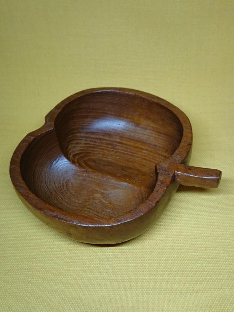 古道具　リンゴ型　小物入れ　天然木　置物　インテリア　工芸品　美術品　A1172