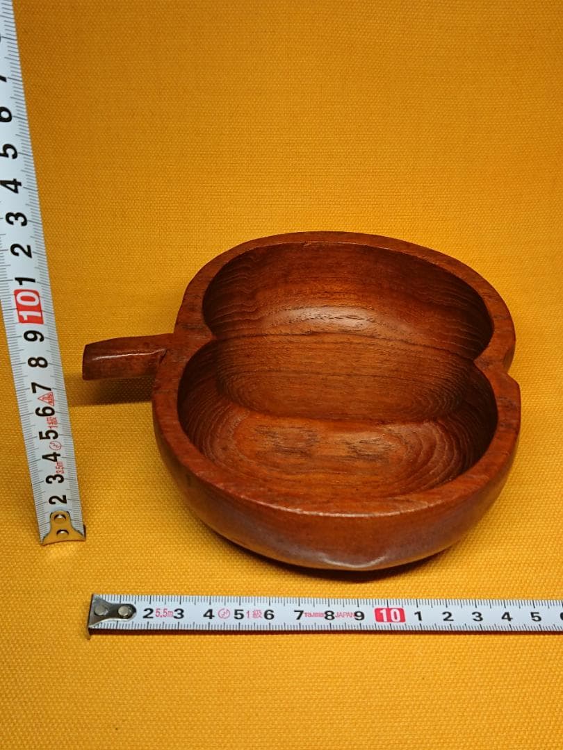 古道具　リンゴ型　小物入れ　天然木　置物　インテリア　工芸品　美術品　A1172