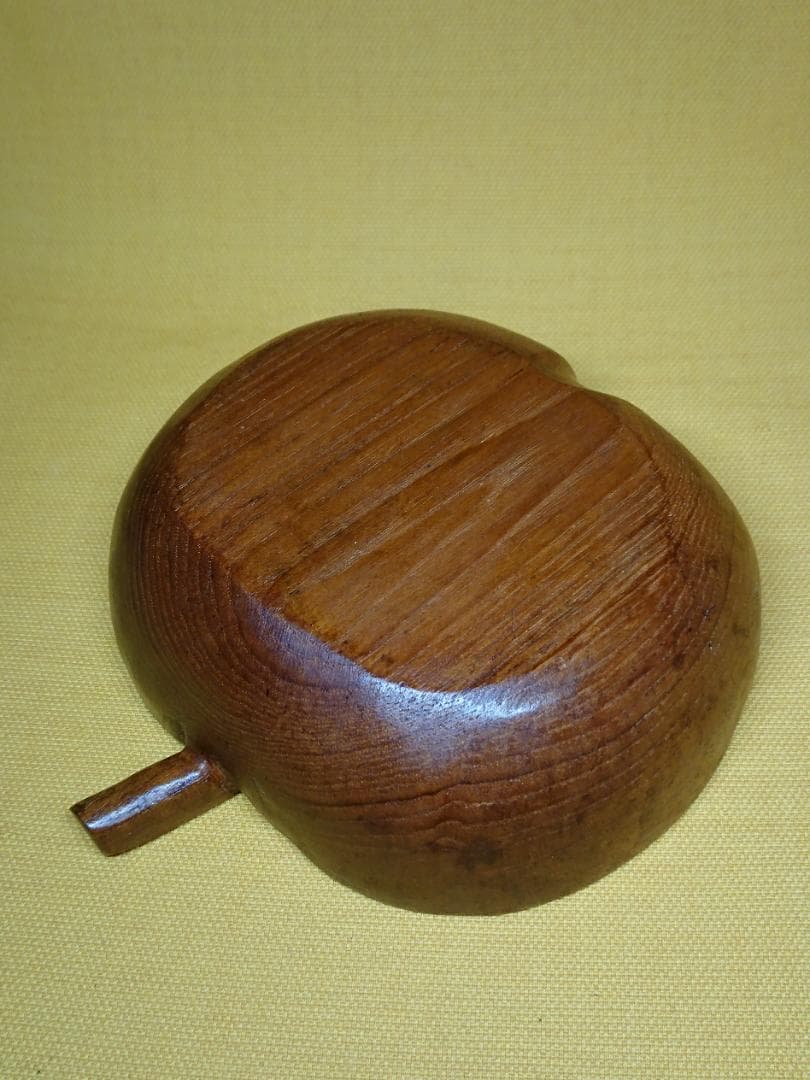 古道具　リンゴ型　小物入れ　天然木　置物　インテリア　工芸品　美術品　A1172