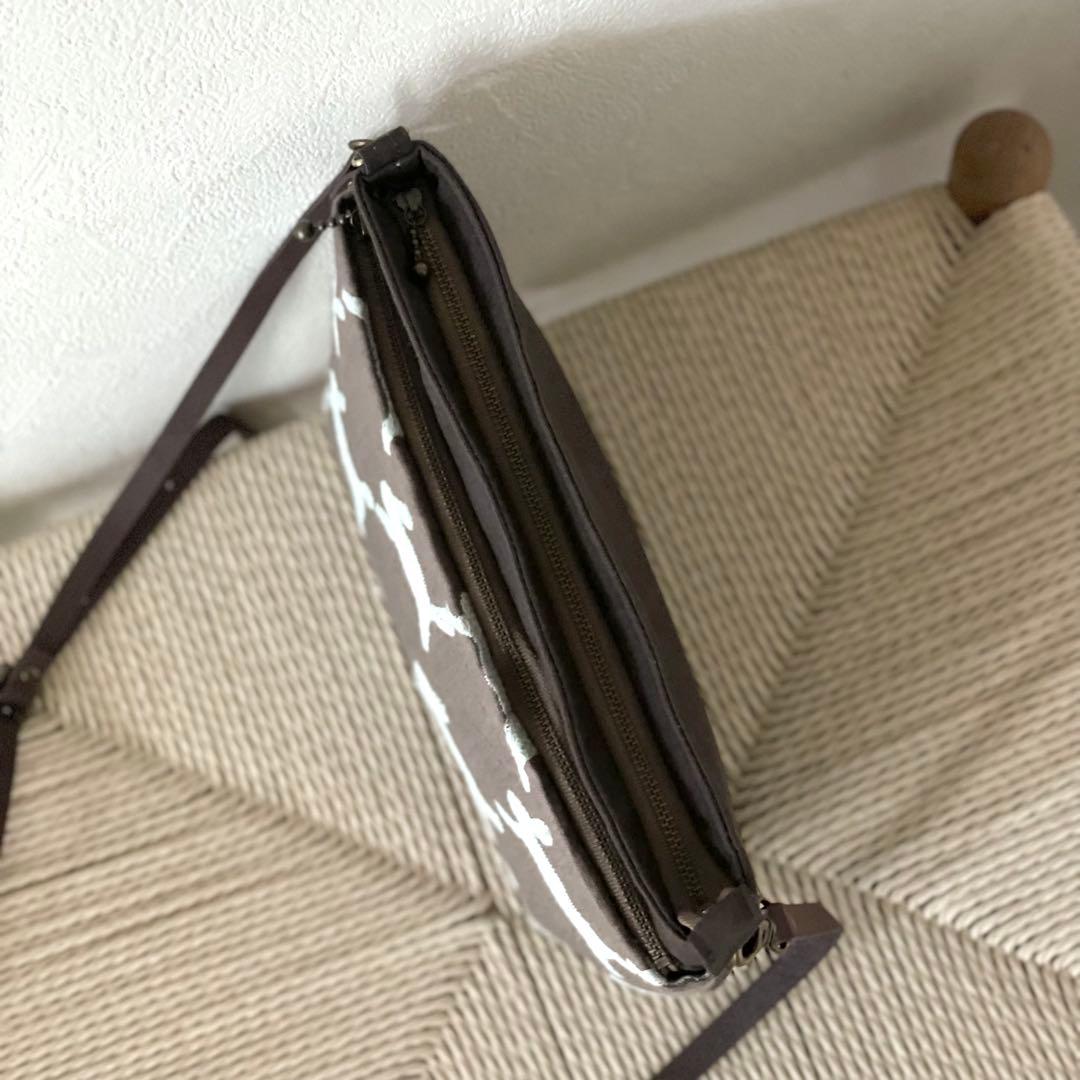 ⚮̈ミナペルホネン　runrunrun brown ドラポケショルダー