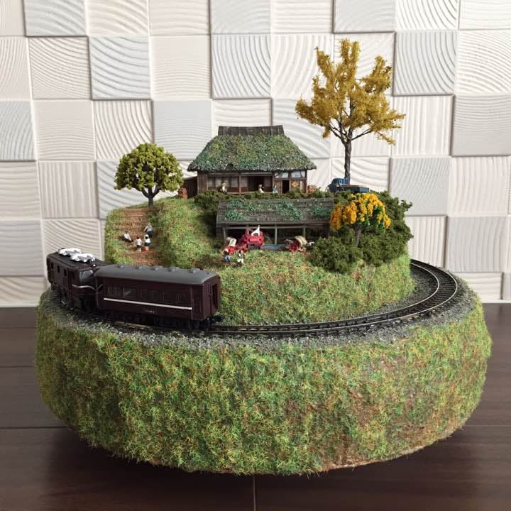 明るい農村。愉快な農村。