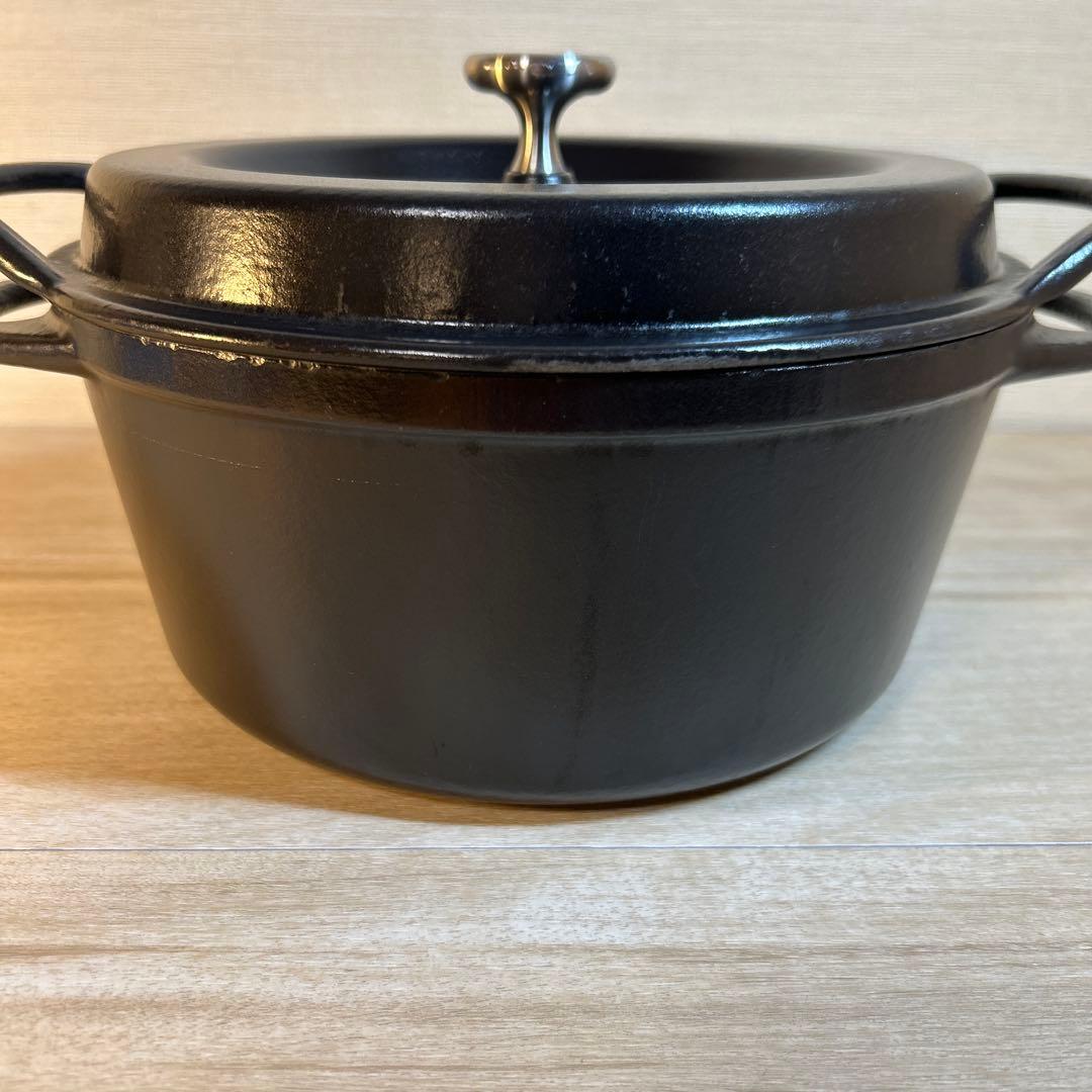 バーミキュラ　オーブンポットラウンド　22cm ブラック　両手鍋　鍋