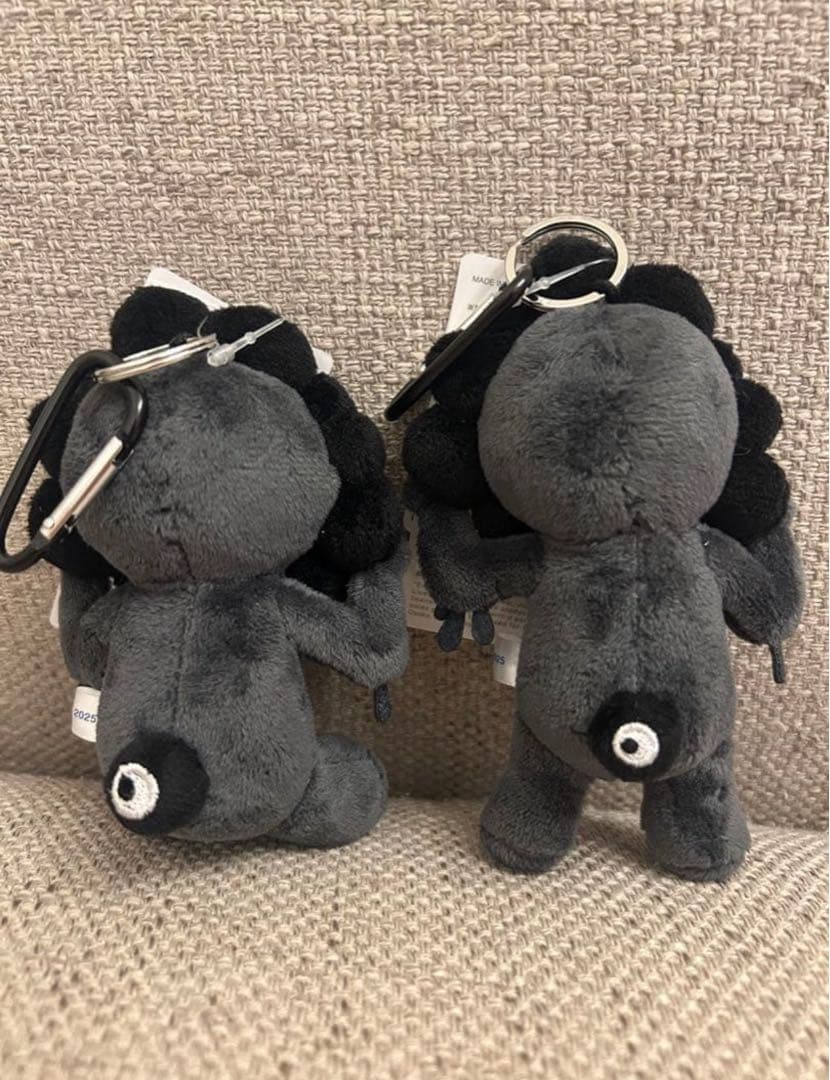 ♡黒ミャク♡万博会場限定　立ち&座り２つセット　カラビナ付き