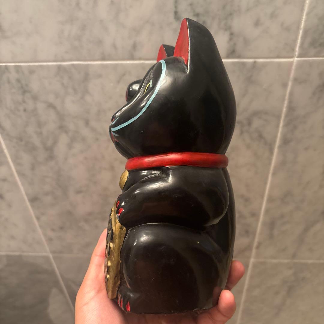 ヴィンテージ現代には無い珍しいお顔やまつ毛、ヒゲが可愛らしい金運、魔除け招き猫