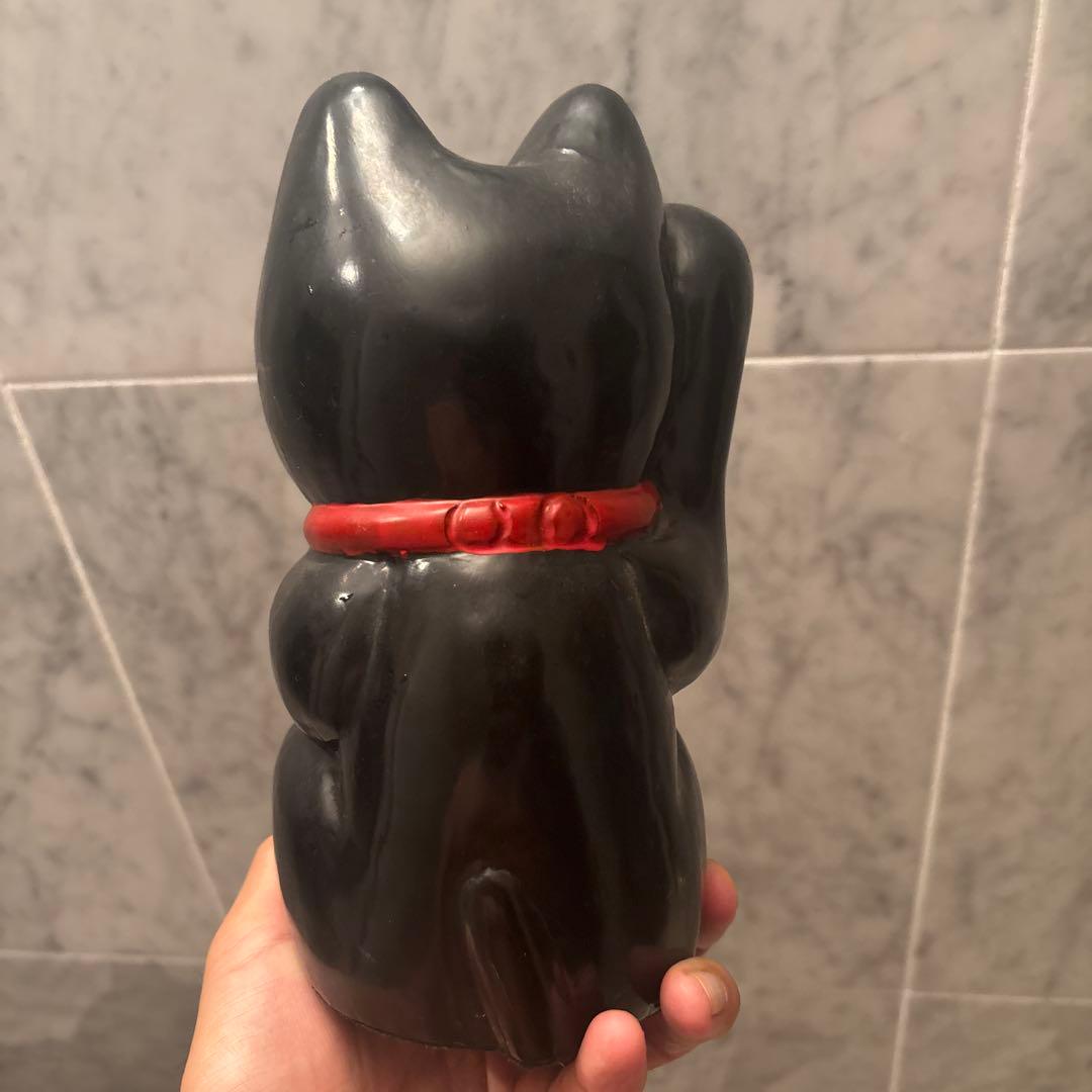 ヴィンテージ現代には無い珍しいお顔やまつ毛、ヒゲが可愛らしい金運、魔除け招き猫