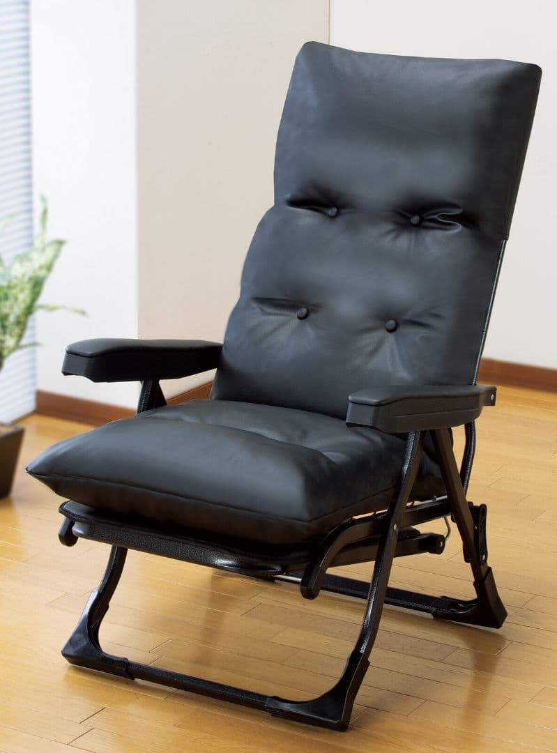 【ゆったりできます】くつろぎのリクライニングアームチェア