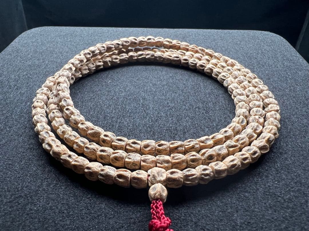 文玩堂：「ラトゥン寺産 多角形の百香子・鬼顔タイプ」