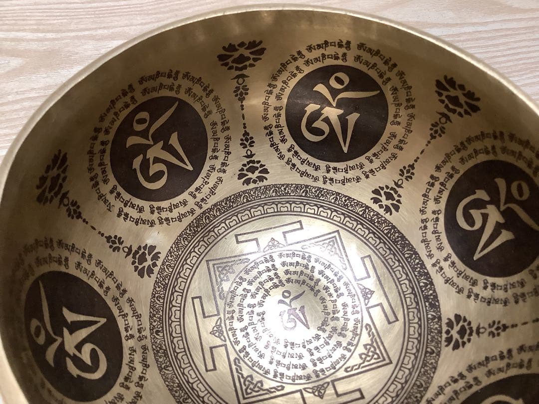 《 チベット密教　新品 》 シンギングボウル　カービング仕様　3点セット　75