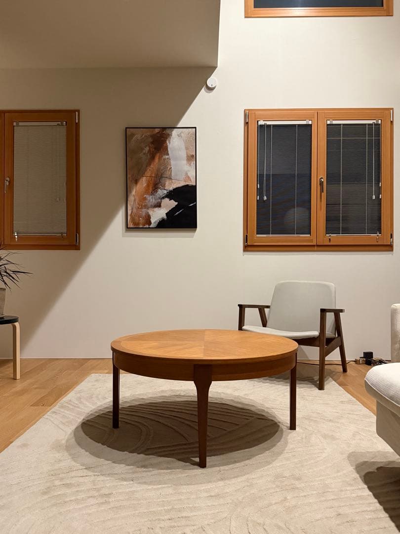 ラウンドコーヒーテーブル