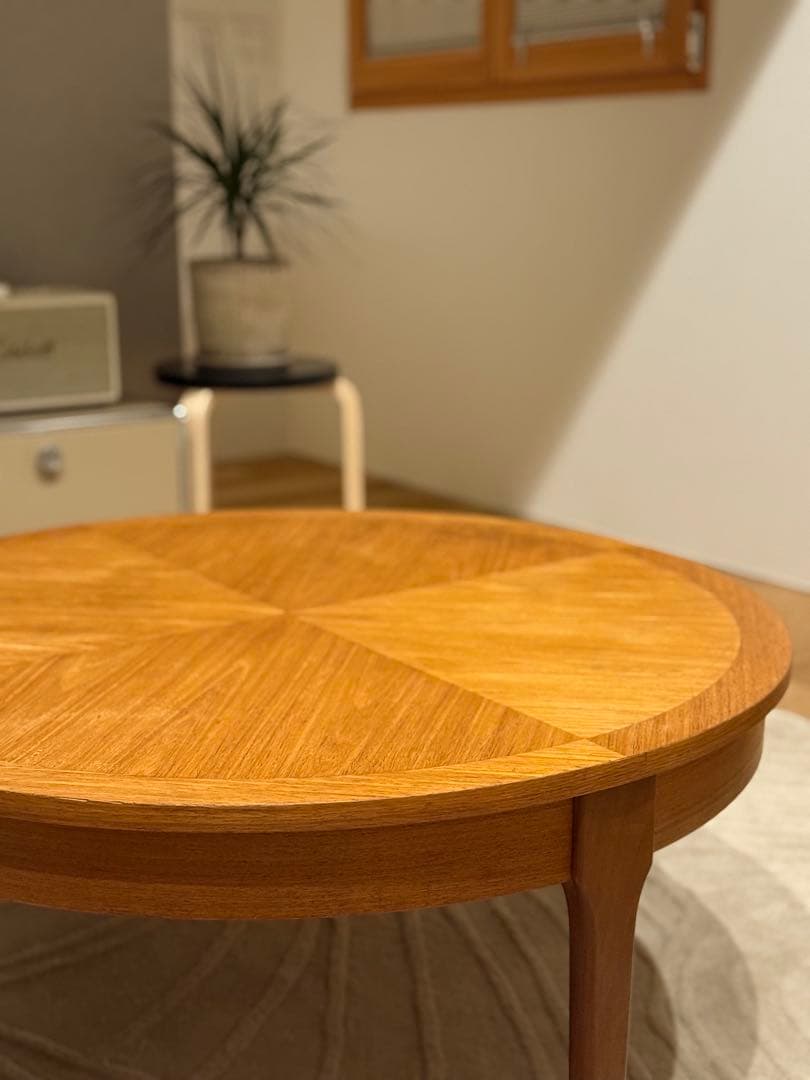 ラウンドコーヒーテーブル