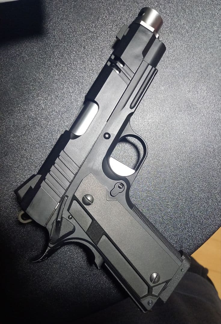 ク*ク様 carbon8 ヘルキャットカスタム　CO2ガスガン