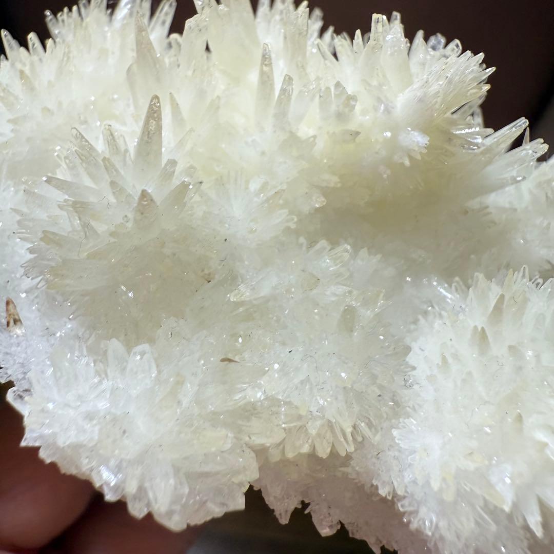 ホワイトアラゴナイト　209g 霰石 　あられいし　水晶　自然石　鉱物標本②