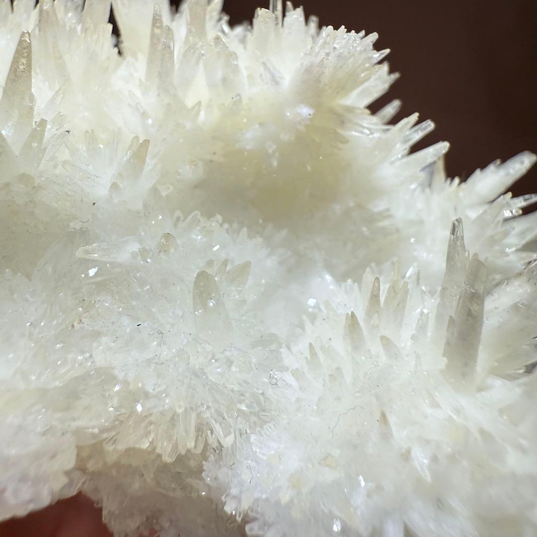 ホワイトアラゴナイト　209g 霰石 　あられいし　水晶　自然石　鉱物標本②