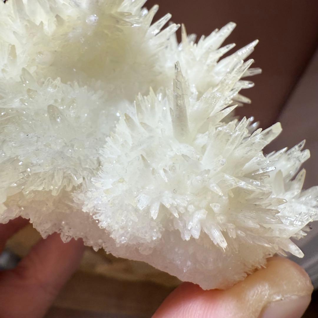 ホワイトアラゴナイト　209g 霰石 　あられいし　水晶　自然石　鉱物標本②