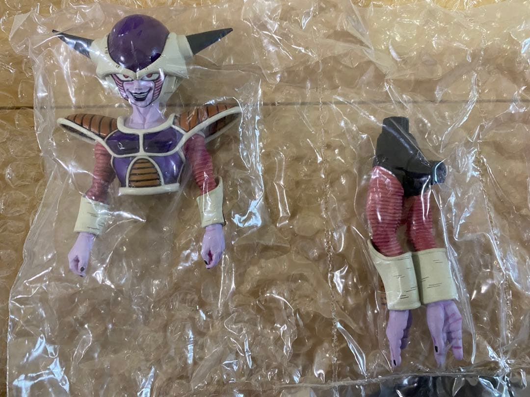 ドラゴンボール　フリーザ　ベジータフィギュア