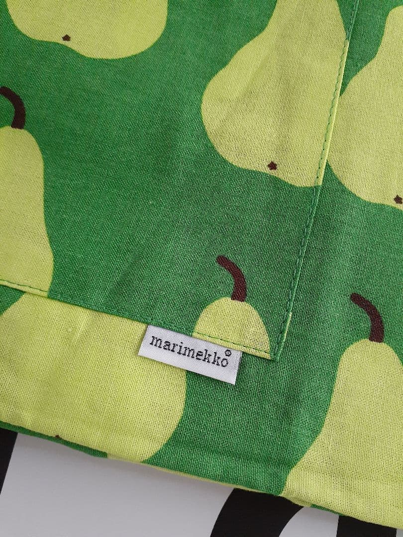 マリメッコ　パーリナ　エプロン　グリーン