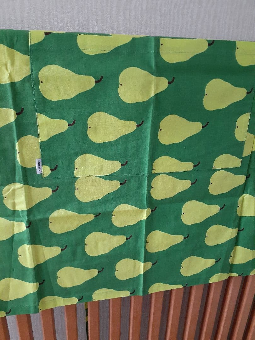 マリメッコ　パーリナ　エプロン　グリーン