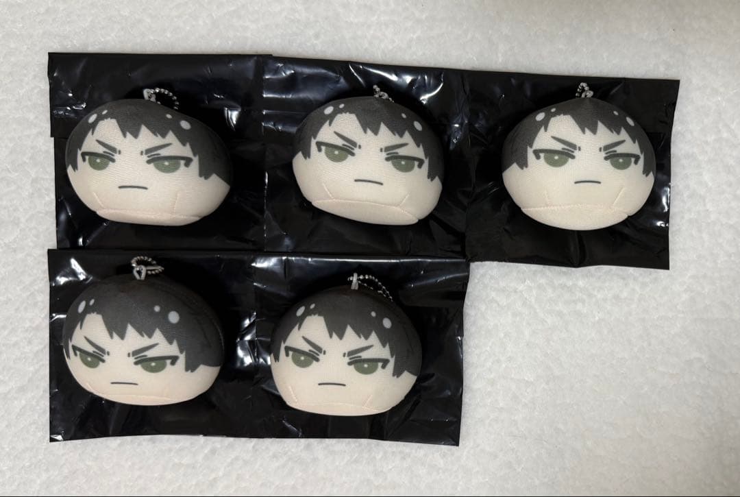 ハイキュー!! 牛島若利 おまんじゅうにぎにぎマスコット3 B - メルカリ