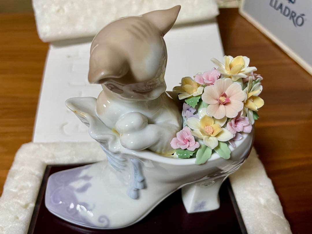 リアドロ「楽しいかくれんぼ　フィギュリン」新品同様で未使用の美品です。