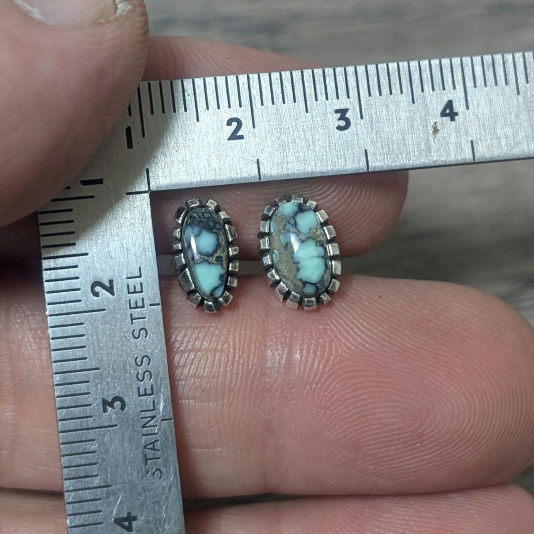 ハンドメイドのバリサイトピアス　インディアンジュエリー風