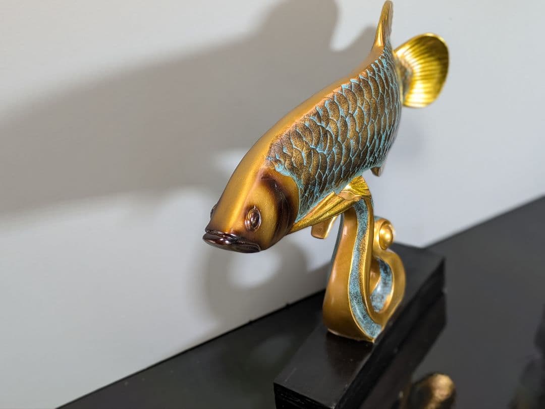 アロワナ 彫刻 金色 アンティーク 置物 インテリア　オブジェ 風水