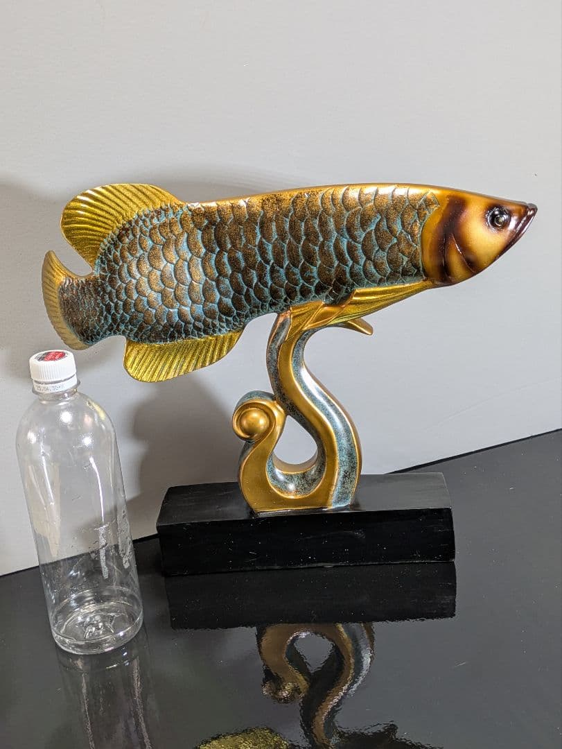 アロワナ 彫刻 金色 アンティーク 置物 インテリア　オブジェ 風水