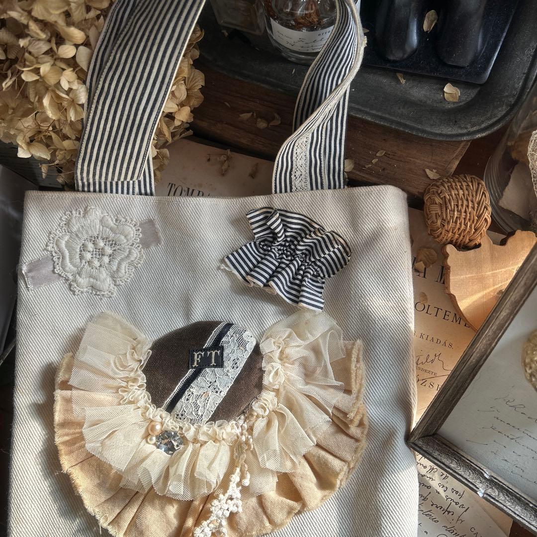 アンティーク風 チュールレース お花刺繍アップリケ フリルコラージュ ミニバッグ