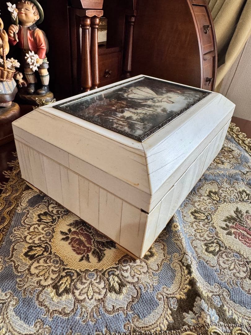 木製オルゴール ダンスフィギュア付き