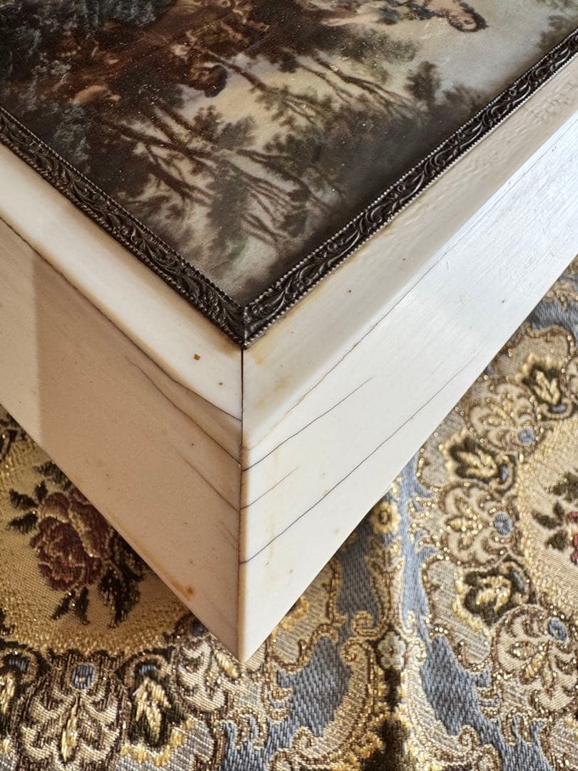 木製オルゴール ダンスフィギュア付き