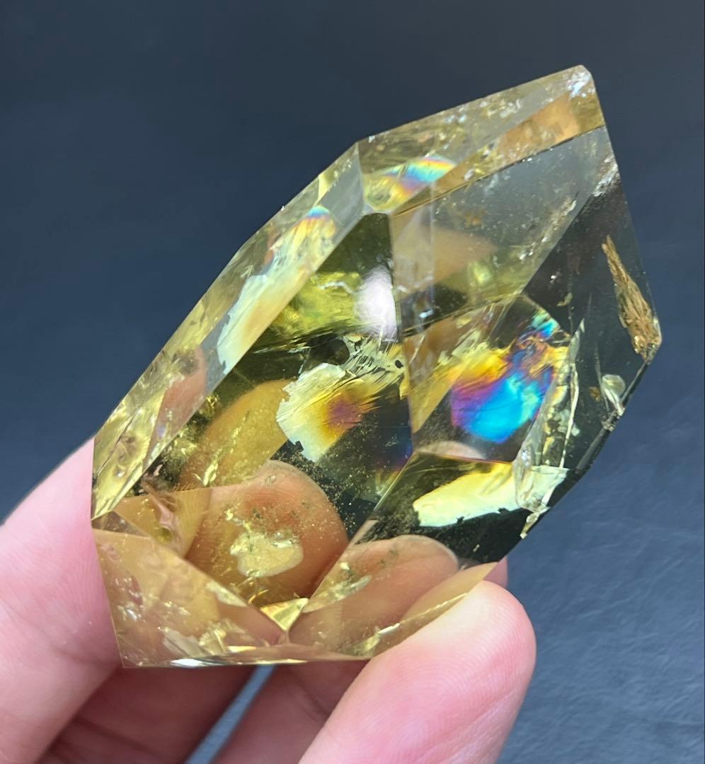 天然レインボーシトリン　黄水晶　美品　タンブル　ポイント　高品質　置物　　金運