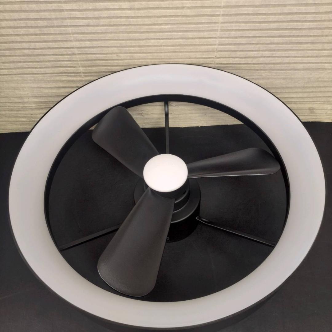 ☆未使用　ARTIKA　LEDシーリングファン　FAN-AUR-C4BL