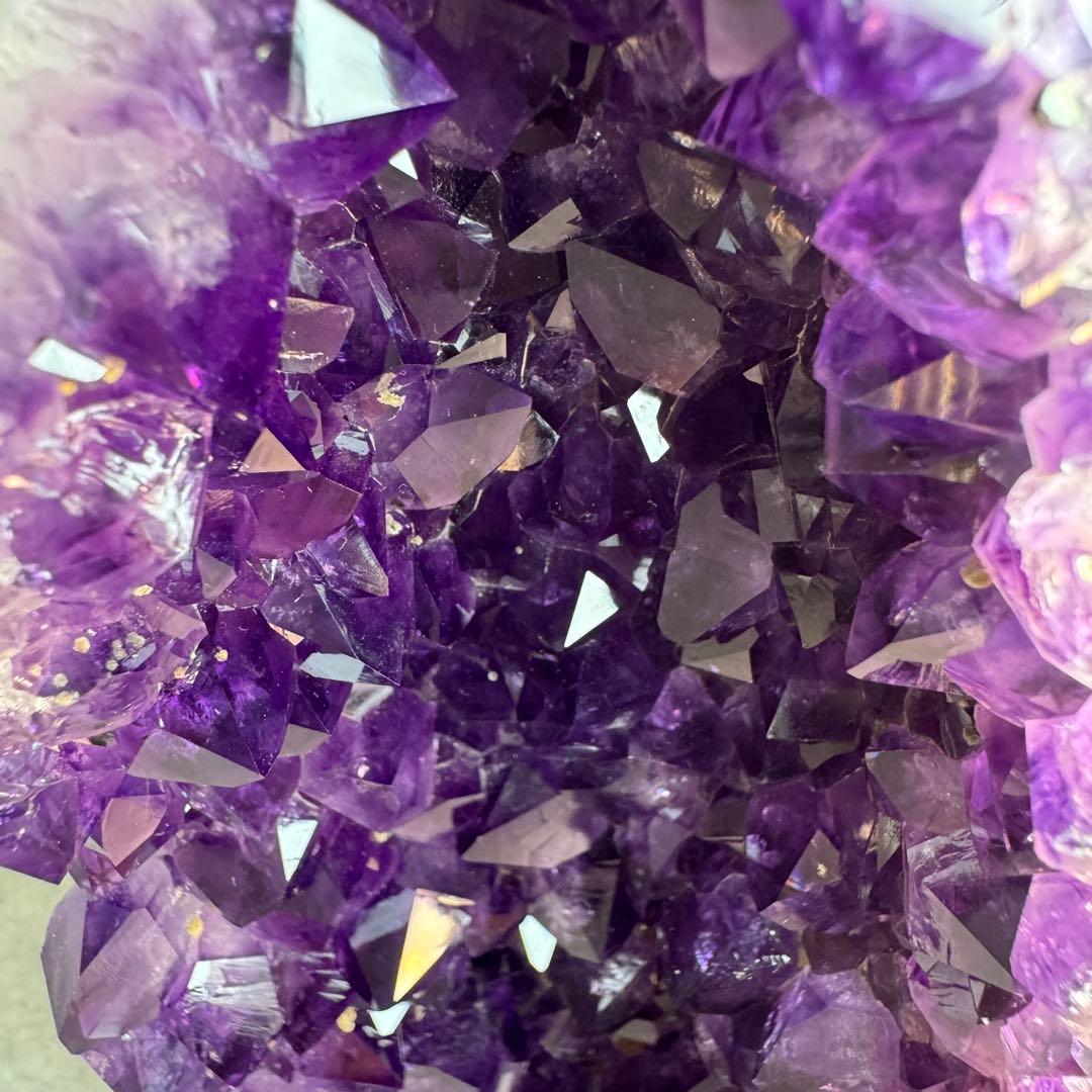 【ハイクォリティ】 ウルグアイ産　アメシストカットベース