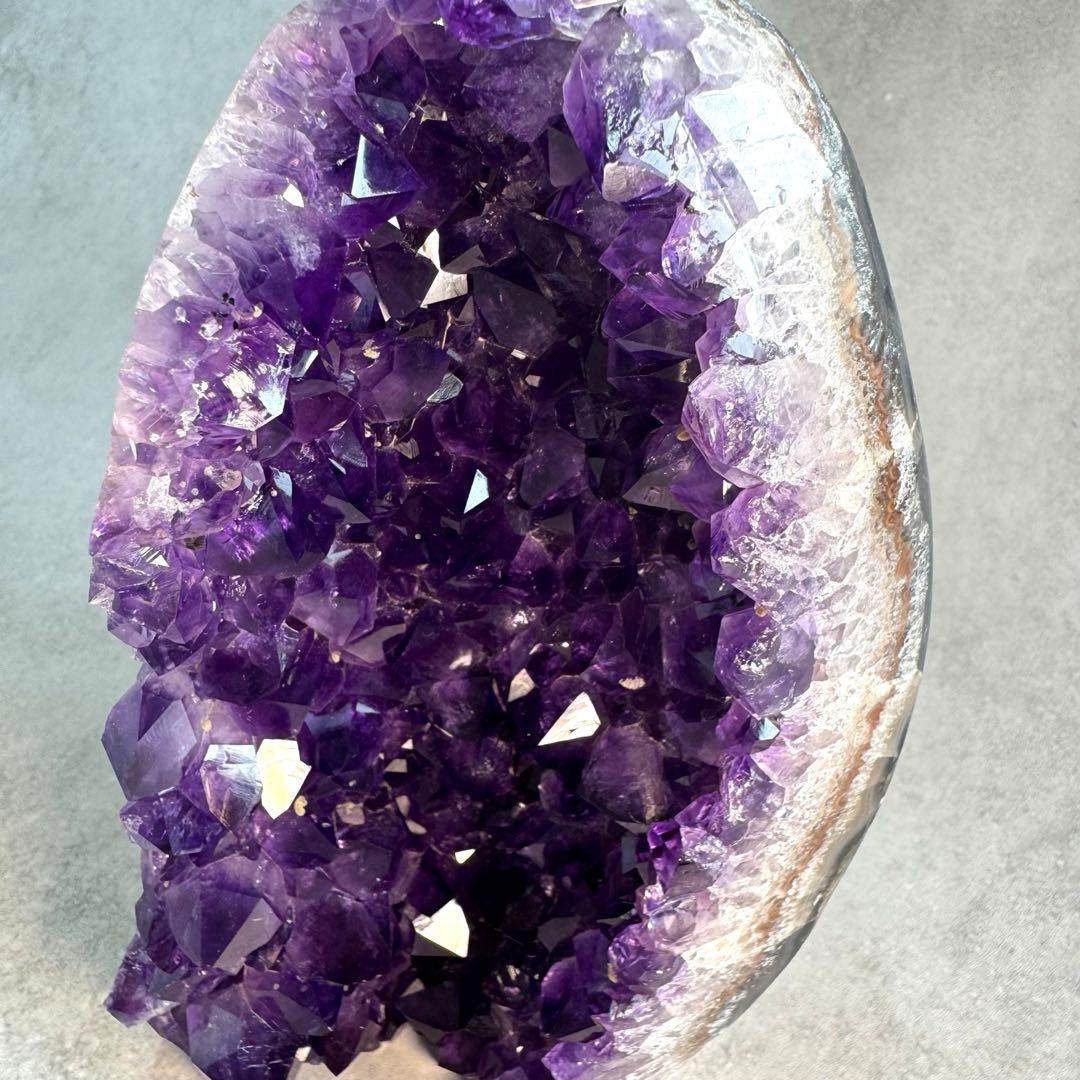 【ハイクォリティ】 ウルグアイ産　アメシストカットベース