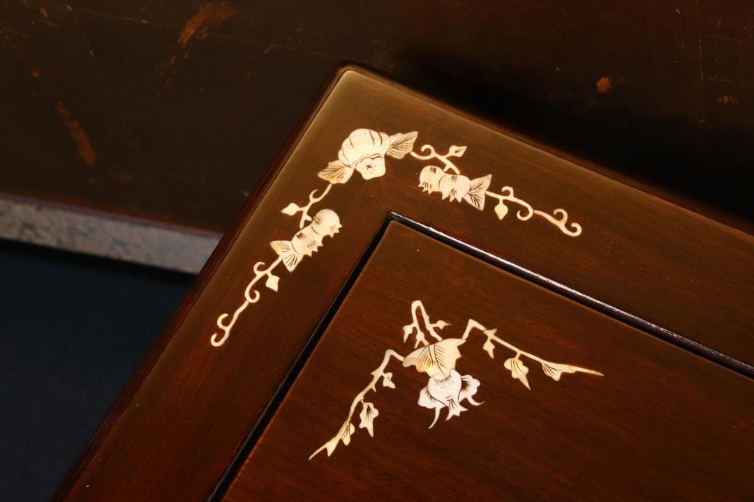 紫檀製　螺鈿細工　テーブル　文机　文台　花台　香炉台　幅88㎝　BE640